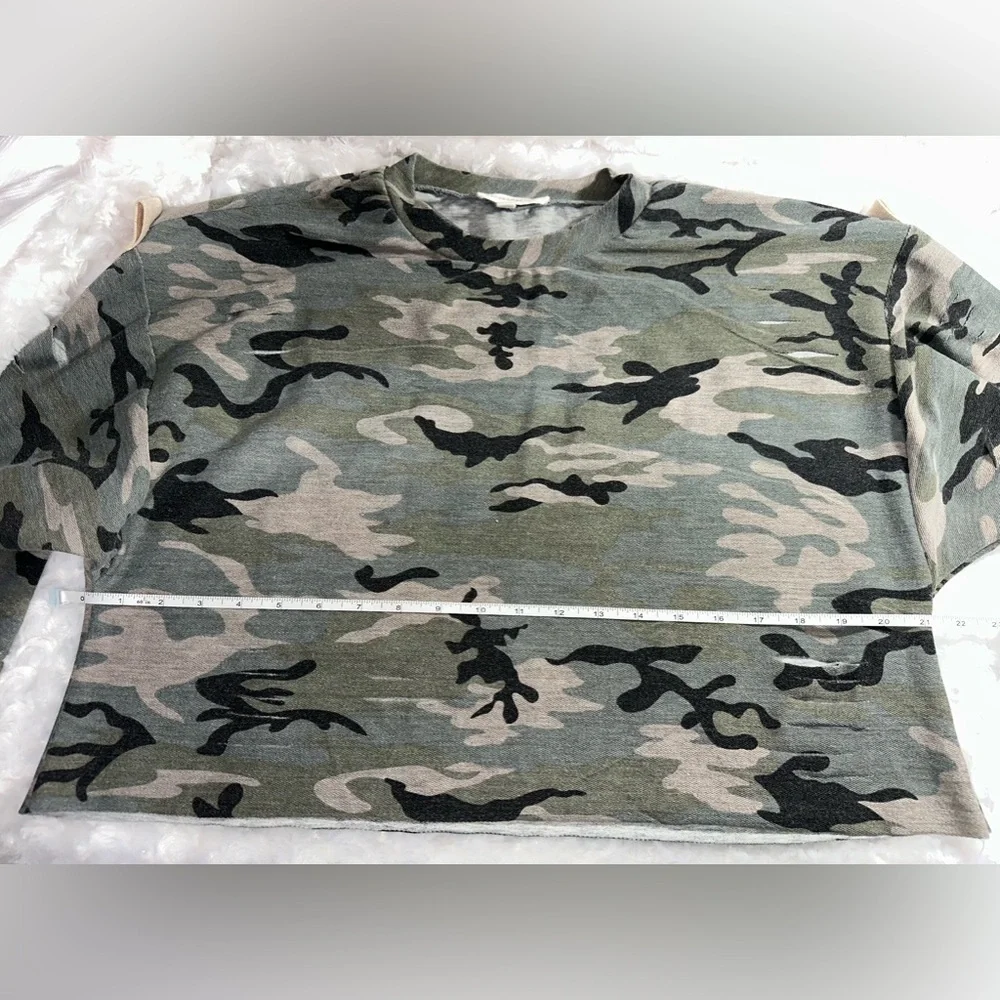 Dance & Marvel Green Camo Ripped Style Crop Top‎ - Picture 13 of 16